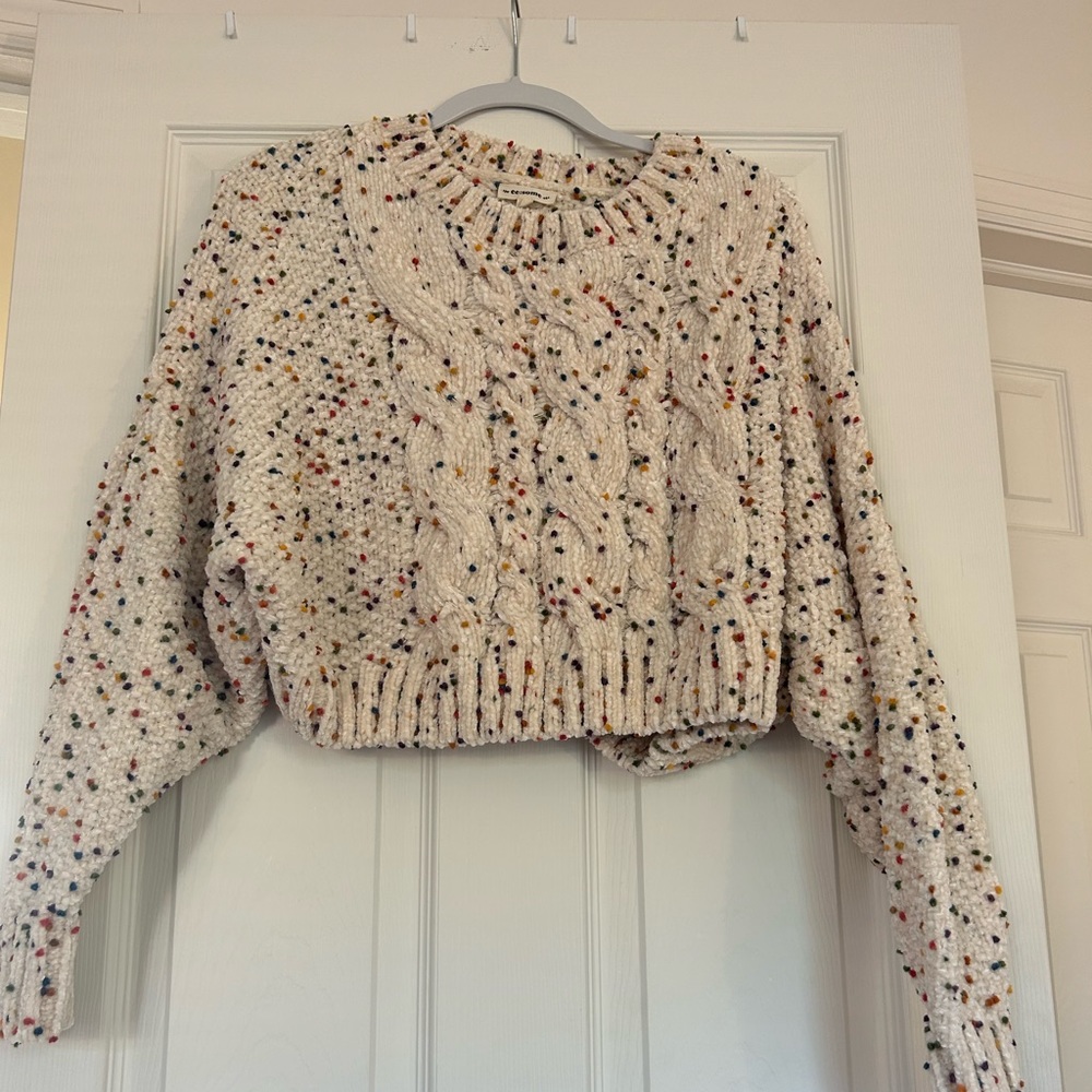 Eesome cropped sweater, s/m, cream color with speckles